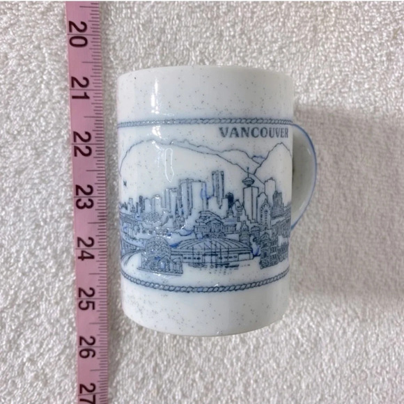 Vintage Capilano Vancouver Souvenir Mug - Picture 10 of 10